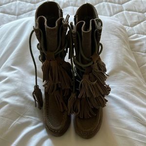 Size 7 Joyfolie boots worn once from sample sale